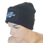 Preview: Schwarze gerippte Wintermütze von Raceparts.cc mit aufgenähtem Raceparts.cc-Logo, präsentiert auf einer Schaufensterpuppe.